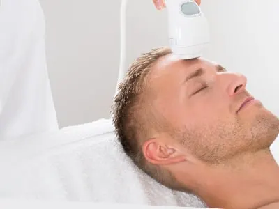 Tratamiento facial con luz pulsada intensa (IPL) en el condado de Broward, Florida